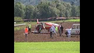 Flugzeugabsturz Flugplatzfest BacknangHeiningen Boeing PT17 Stearman Crash [upl. by Merralee]