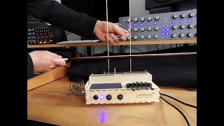 Stefan Goldmann electroacoustic etudes  examining the Leafaudio Microphonic Soundbox MKII [upl. by Eibot755]