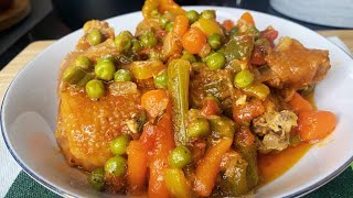 En cuisine avec moiRecette POULET DUR aux legumespetit pois carotte très delicieuxrecette facile [upl. by Naux652]