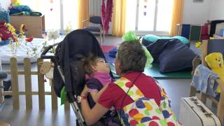 Stiftung Theodora Herr und Frau Traum bei den Kindern mit Behinderung [upl. by Ches331]