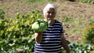 Marija rodila 13 djece nikada nije bila kod doktora [upl. by Jochbed]