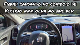 Fiquei causando de FIAT Toro turbo no comboio de Vectras kkk olha no que deu [upl. by Ahsirtak]