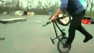 Espectaculares acrobacias en bicicleta  videos sorprendentes [upl. by Marci]