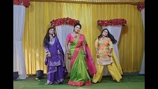 Maratha Mola  Nakhrewali dance  Marathi song for Sangeet  Sangeet dance performance [upl. by Stallworth]