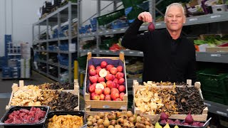 Gert Jans keuze met wilde bospaddenstoelen herfstfruit en stoofperen [upl. by Neruat]