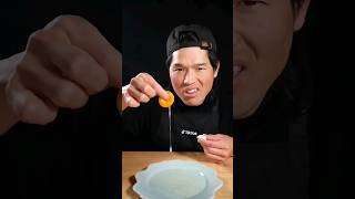 Remove Egg Yolk By Garlic 😱 fyp diy lifehacks experiment [upl. by Tonneson]