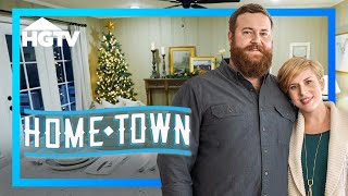 Christmas in July Couple Gets Fresh Start in Cozy Home  Full Episode Recap  Home Town  HGTV [upl. by Yerahcaz]