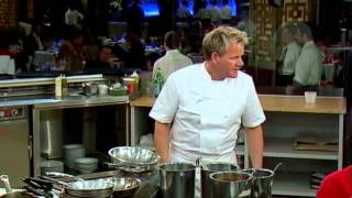 Hells kitchen 7x01 LATINO [upl. by Anelav783]