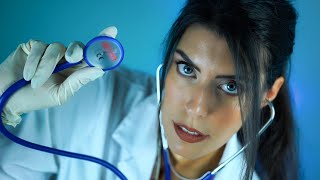 ASMR 👩🏻‍⚕️ DOTTORESSA TI VISITA A CASA • Medical Roleplay [upl. by Eetak]