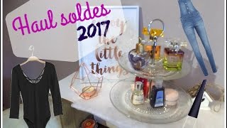 Haul soldes 2017  Manteau à 90  Jennyfer Cache Cache Sephora Maison du monde [upl. by Sibie752]