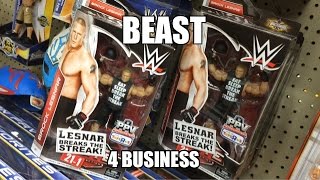 WWE ACTION INSIDER Brock Lesnar EXCLUSIVE at Toysrus Wrestling figure aisle review [upl. by Dreher]