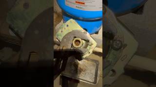 Pressure tank service MilwaukeeTool KEENUtility plumbing bluecollar [upl. by Evilo]