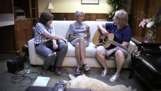 Indigo Girls Backstage at the Greek with Joan Baez  Dont Think Twice [upl. by Bar]