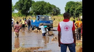 Cyclone Idai  Communities facing second threat of flash floods in Malawi [upl. by Richmond]