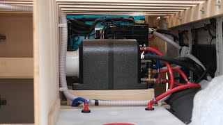 Druckwasserpumpe anschlieÃŸen und heiÃŸes WasserðŸ”¥ðŸ’¦ dank Warmwasserboiler im T5 DIY Campervan [upl. by Afaw282]