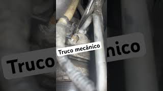 Truco mecánico y placer visual sigueme para mas 😂 mecanicaautomotriz truco [upl. by Shanie]