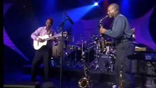 Earl Klugh  Wiggle Live [upl. by Akers214]