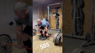 585lb Paused Deficit Deadlift for a top single powerliftingmotivation deadlift [upl. by Cinimod]