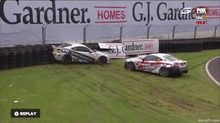 Smith amp Ridge Crash Race 1  Toyota 86s  Pukekohe 2016 [upl. by Mullac]