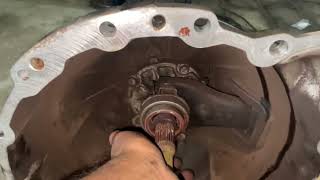 Chevrolet Tavera clutch set replacing [upl. by Clemmy231]