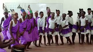 STUDENTS PERFOMING A KISII FOLK SONG AT KENYA MUSIC FESTIVALS [upl. by Jobye309]