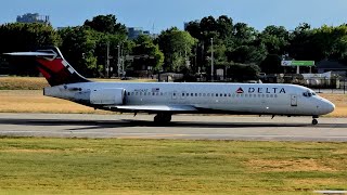 N608AT  Delta Boeing 717231 Departure at KDAL  Dallas Love Field [upl. by Aiksa]