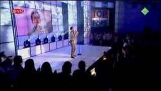 20020719  Gareth Gates  Anyone of Us Live  TOTP [upl. by Bittner]