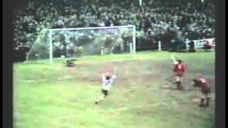 Goal of the season  197172 Ronnie Radford Hereford United v Newcastle United [upl. by Forelli]