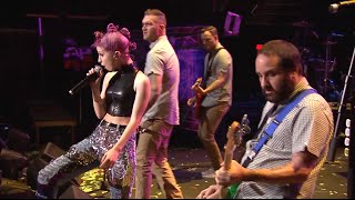 APMAs 2015 New Found Glory perform quotVicious Lovequot with Hayley Williams FULL HD [upl. by Carisa]