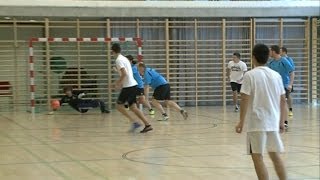 Weihnachtsfußballturnier im BGBRG Schwechat [upl. by Yonita423]