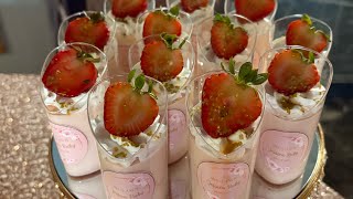 Receta fácil para fresas con crema para negocio [upl. by Sana]