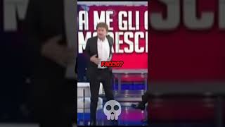 GIGI PROIETTI BARZELLETTA Le buffonate del cimitero di Skeleton💀😂🤣barzellette [upl. by Caiaphas49]