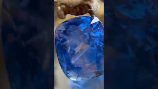 402 ct Cornflower Blue Sapphire Untreated Natural Sri Lankan  See this at Gem World Munich B6753 [upl. by Halueb]