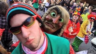 Fasching Fasnetumzug Stuttgart Hexen Narren Funkenmariechen  beim Karnevalsumzug [upl. by Lamak]