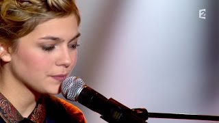 Louane chante Maman live  Une Nuit avec les Héros de la Santé [upl. by Farrand499]