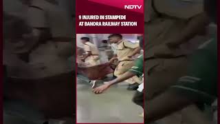 Bandra News Today  9 Injured In Stampede At Bandra Railway Station In Mumbai [upl. by Htebilil]