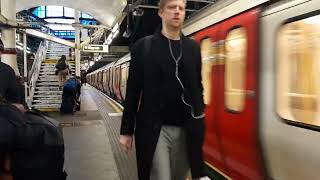 Circle amp Metropolitan Lines at Aldgate Station  00032024 [upl. by Adohr]