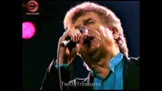 Conway Twitty  Youve Never Been This Far Before 1992 Live HQ [upl. by Aret655]