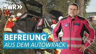 NotarztEinsatz im Rettungshelikopter Eingeklemmt nach RaserUnfall [upl. by Curt]