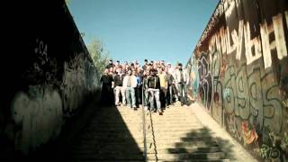 Deutsche Hooligans singen Ein bisschen Frieden [upl. by Havot172]