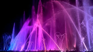 Dolly Parton Fountain Show  Longwood Gardens 4K  Here You Come Again [upl. by Ossie987]