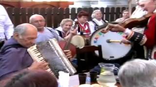 Cudowna gra legendarnego harmonisty ĹšP quotJERZEGO KASZAĹSKIEGOquot Polish folk music 2014 [upl. by Nekcarb354]