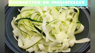 Courgettes en tagliatelles [upl. by Agem]