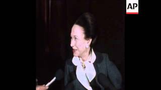 SYND 10474 DUCHESS OF WINDSOR INTERVIEW IN NEW YORK [upl. by Ancel]