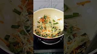 গালাগালি দেবেননা প্লিজ chowmein viralrecipe shortsrecipe [upl. by Allwein]