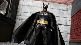 Mezco One12 Collective Acending Knight MD Exclusive Batman [upl. by Anaihk]