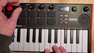 Review AKAI Professional MPK Mini Play MK3 [upl. by Nemlaz300]