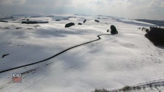 Cap Sud Ouest Aubrac lhiver sur un plateau [upl. by Lleval993]