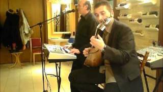 GEORGIOS  GRIECHISCHE LIVE MUSIK  BOUZOUKI  Maria me ta kitrina  taksimaki 2011 [upl. by Puklich194]