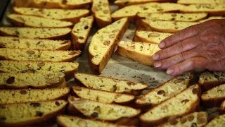 I BISCOTTI DELLA ZITA  Pietragalla [upl. by Ecidna]